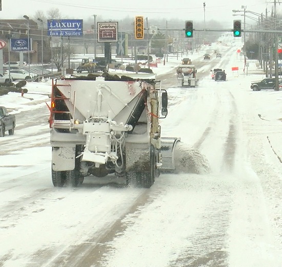 Snow plow on Elm