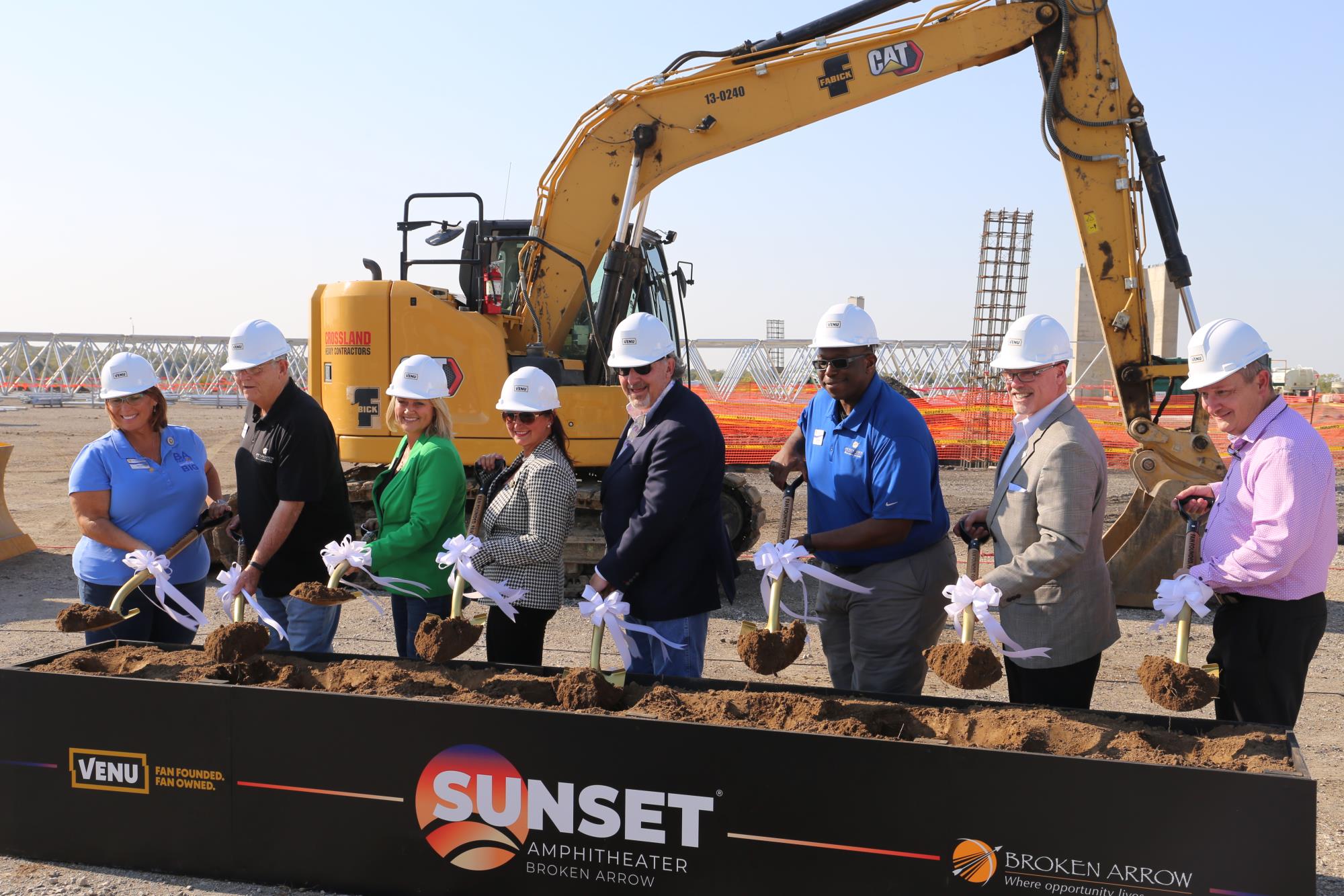 Amphitheater groundbreaking